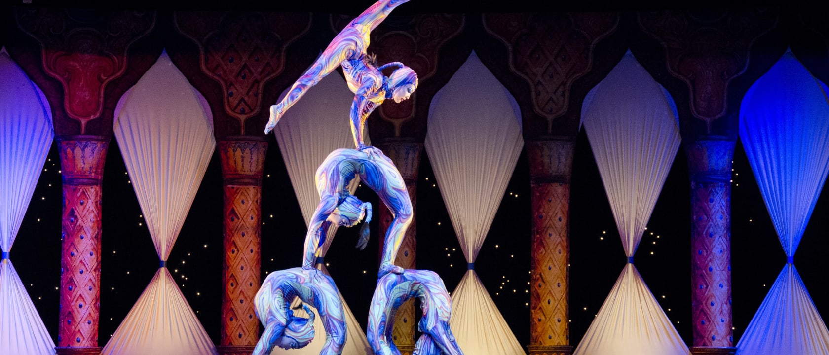 Paranormal Cirque IV
