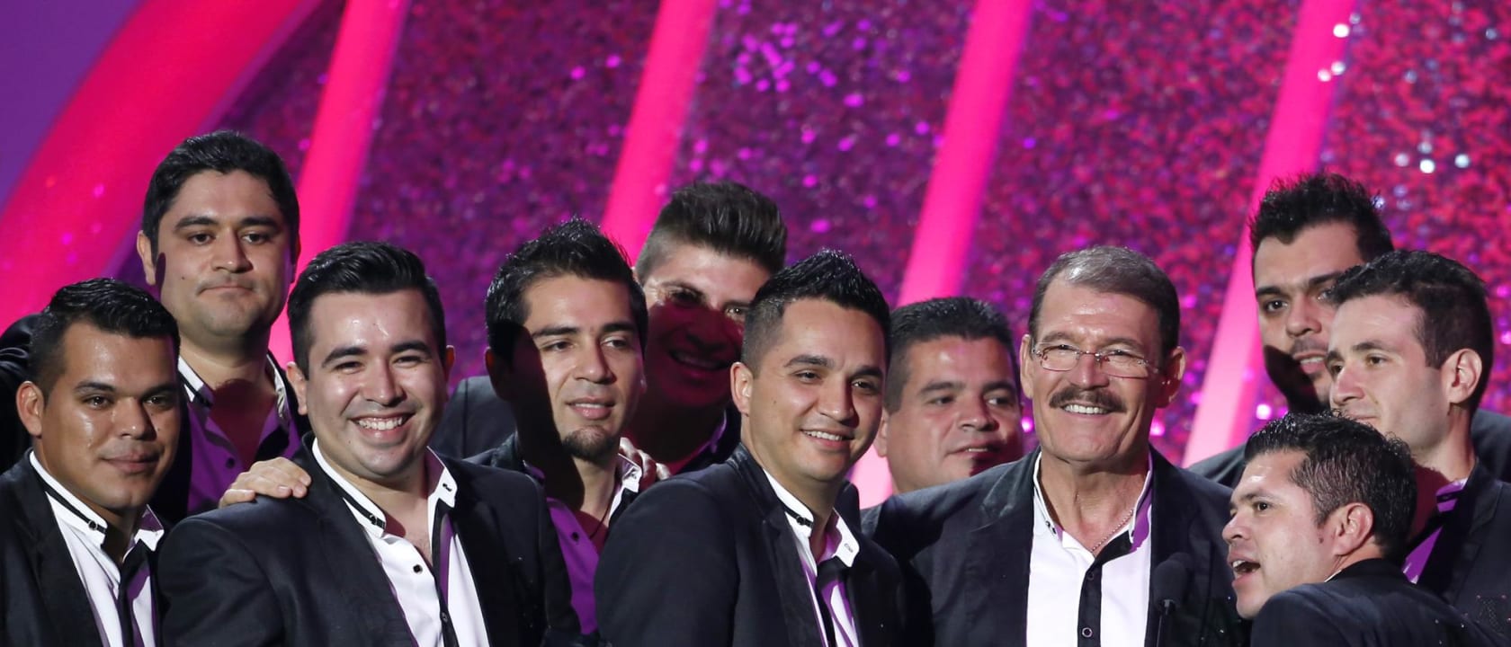 La Arrolladora Banda El Limon