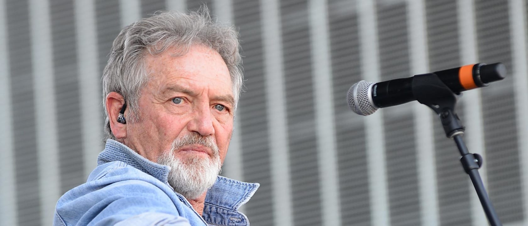 Larry Gatlin