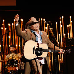 Dwight Yoakam