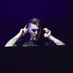Yung Bae