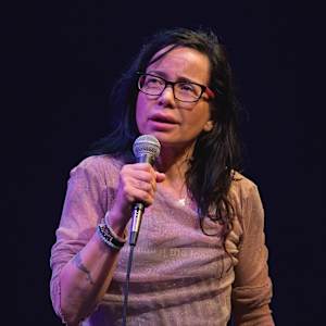 Janeane Garofalo Image