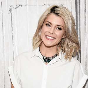 Grace Helbig Image