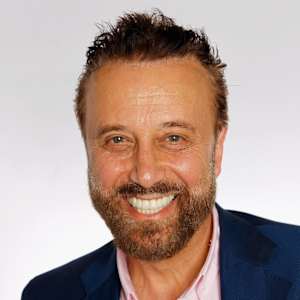 Yakov Smirnoff Image