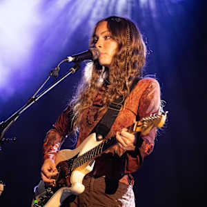 Holly Humberstone Image