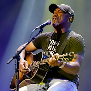Darius Rucker Image