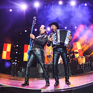 Los Tigres del Norte Image