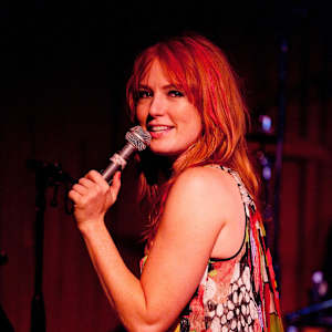 Alicia Witt Image