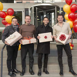 98 Degrees Image