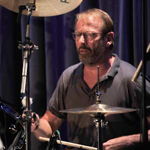 Simon Kirke Image