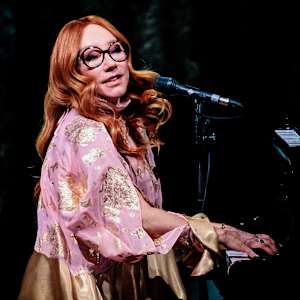 Tori Amos Image
