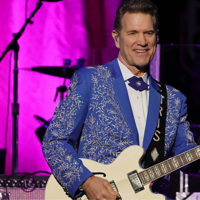 Chris Isaak Parking