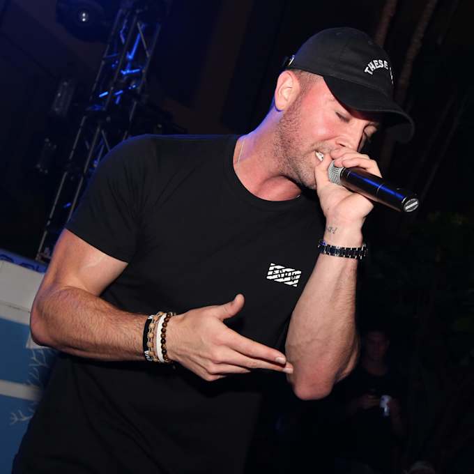 mike - Mike Stud