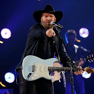 Garth Brooks Image