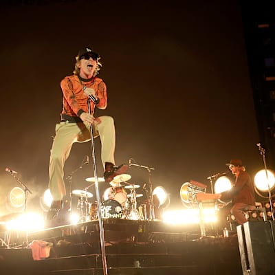 Cage The Elephant